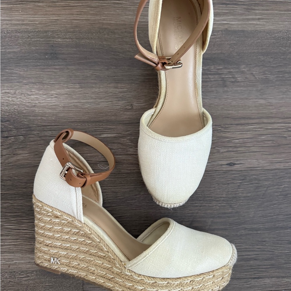 Michael Kors Kendrick Wedge Light Cream US 7,5